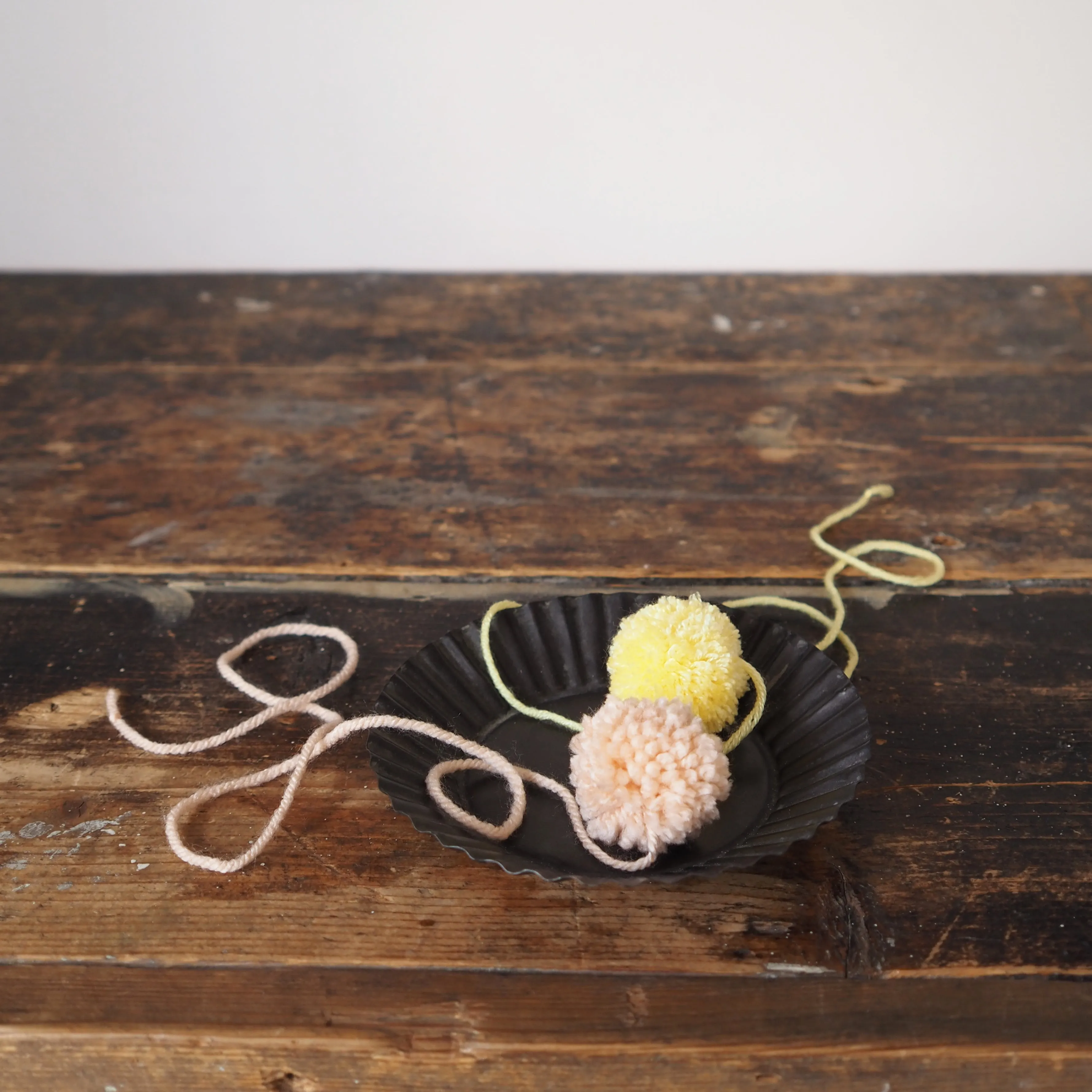 Knitted Pompom Cat Toy