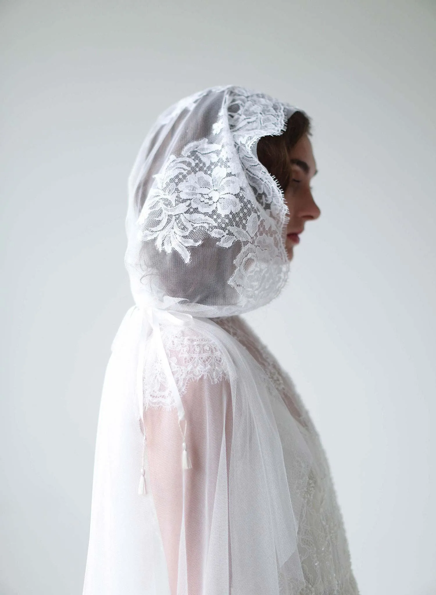 Mantilla lace trimmed veil with headband - Style #709