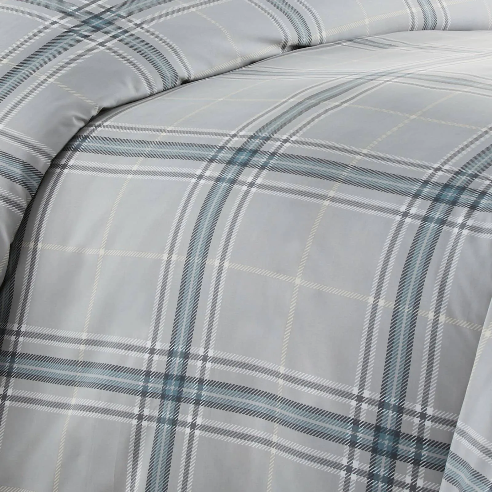 Vilano Plaid Duvet Cover Set